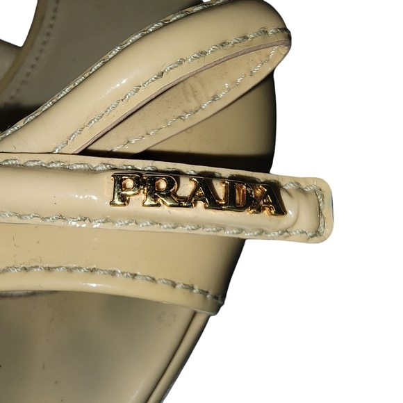Prada Calzature Donna Vernice Heels - Size 38.5 in Cipria w/COA